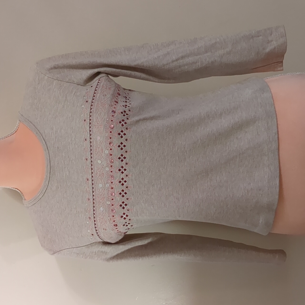 Chelsea Studio long sleeved shirt size Women's Small